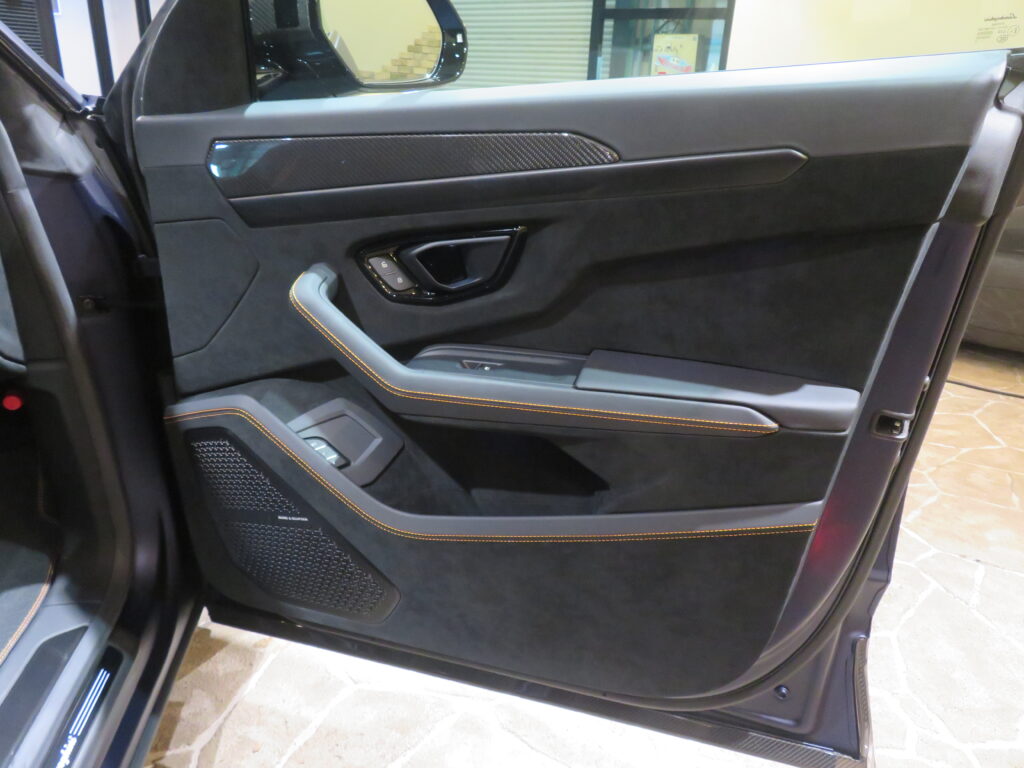 Ｕｒｕｓ Ｐｅｒｆｏｒｍａｎｔｅ