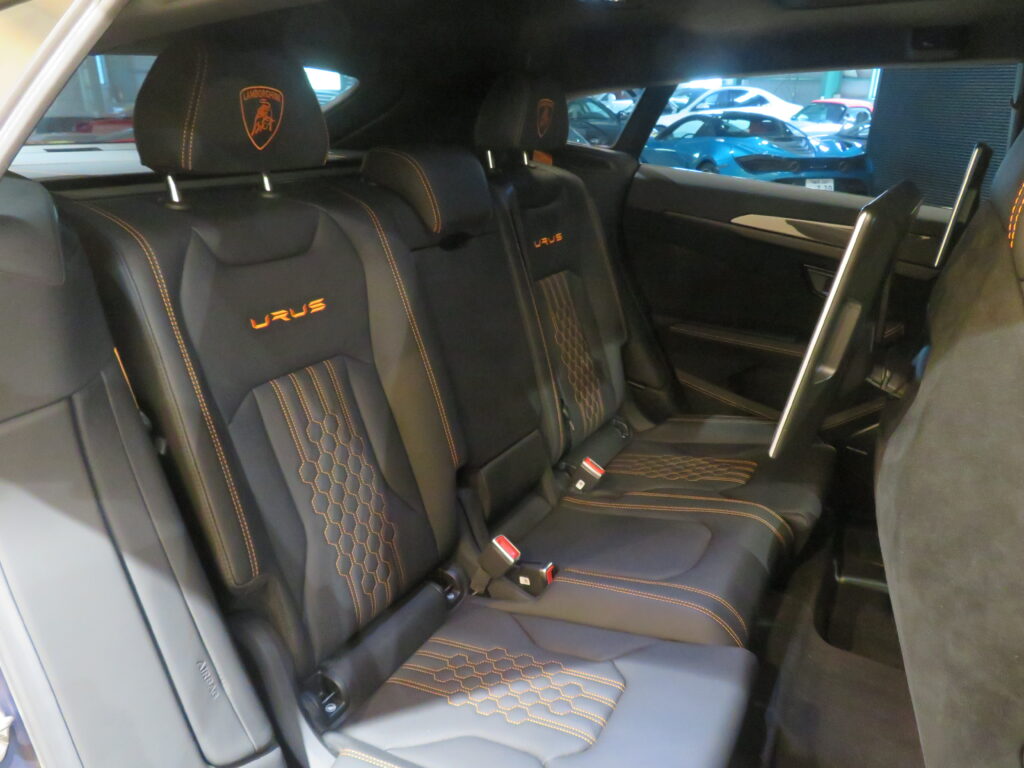 Ｕｒｕｓ Ｐｅｒｆｏｒｍａｎｔｅ