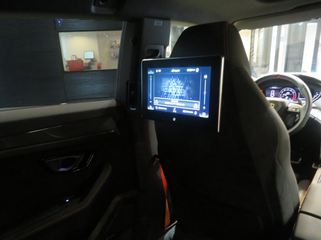 Ｕｒｕｓ Ｐｅｒｆｏｒｍａｎｔｅ