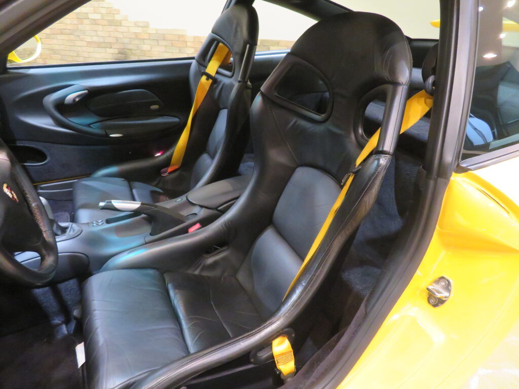 ９１１ ＧＴ３