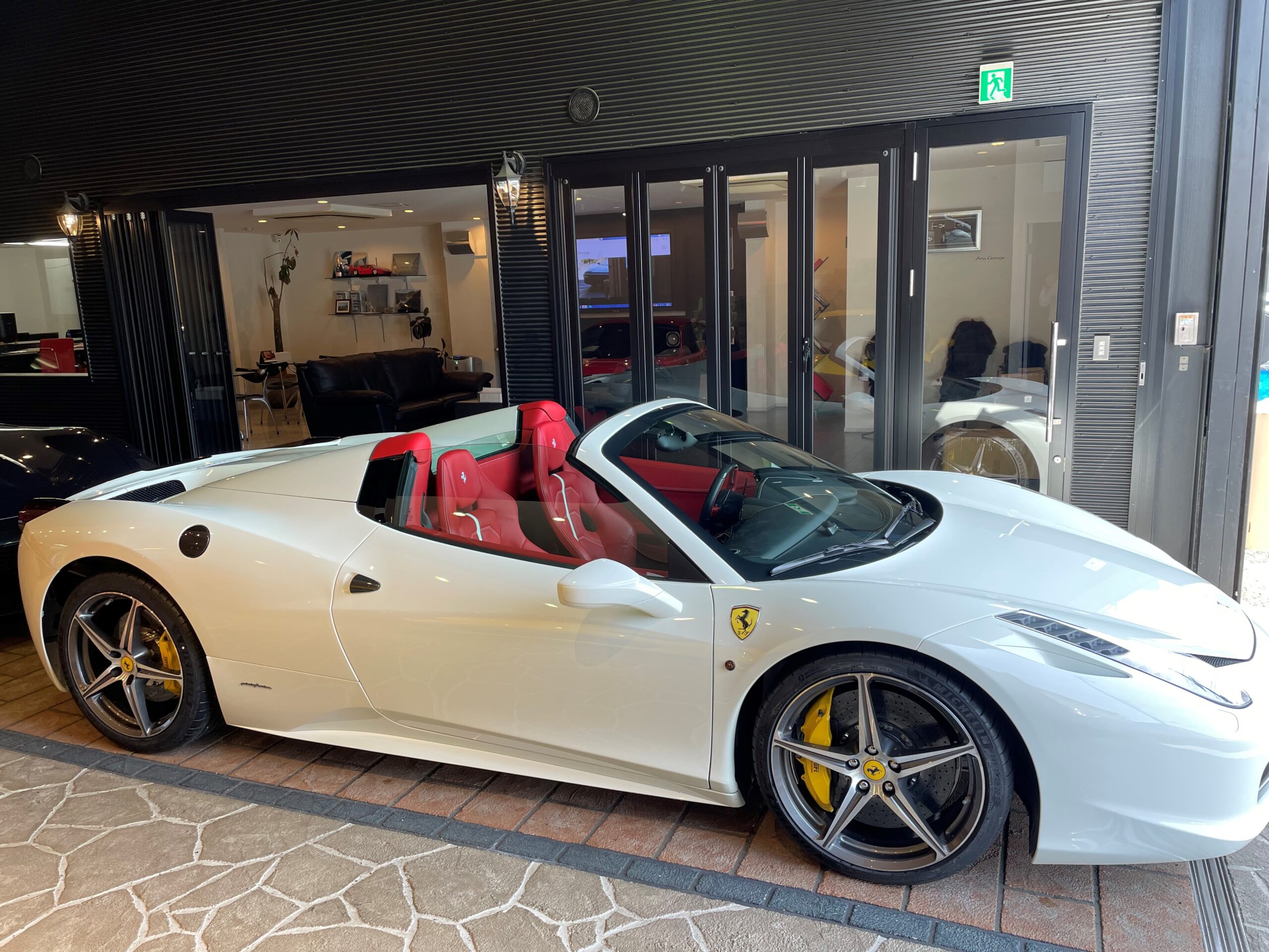 最新入庫情報！！４５８スパイダー