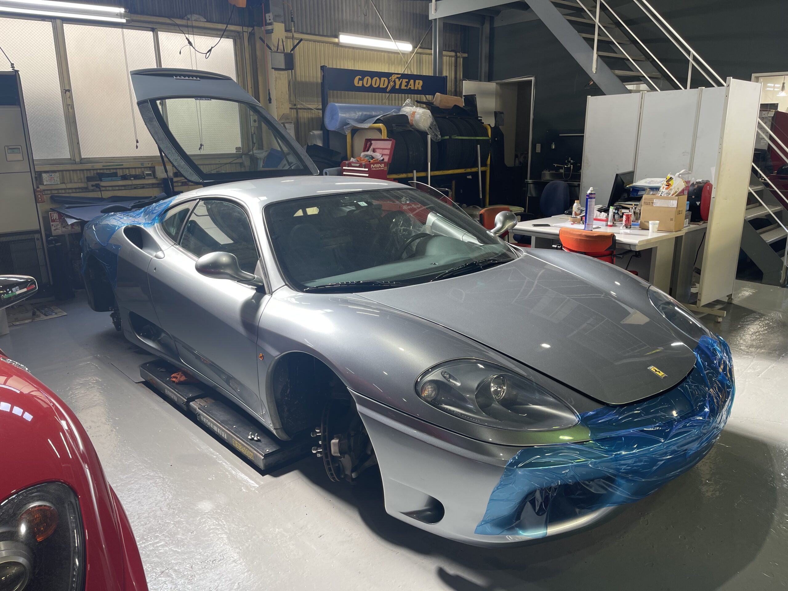 納車前点検整備中です