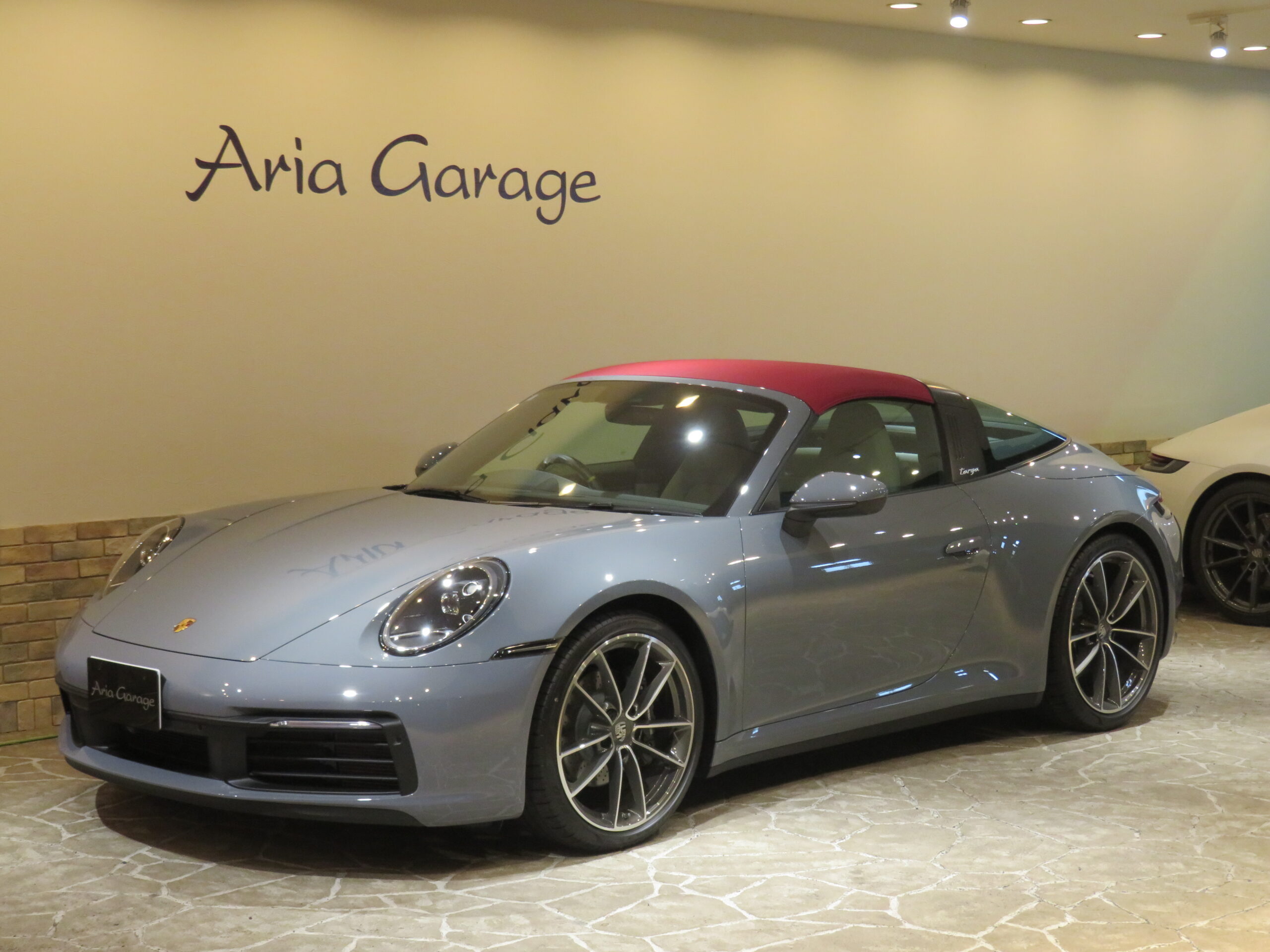 週末おすすめ車両！！９１１タルガ４