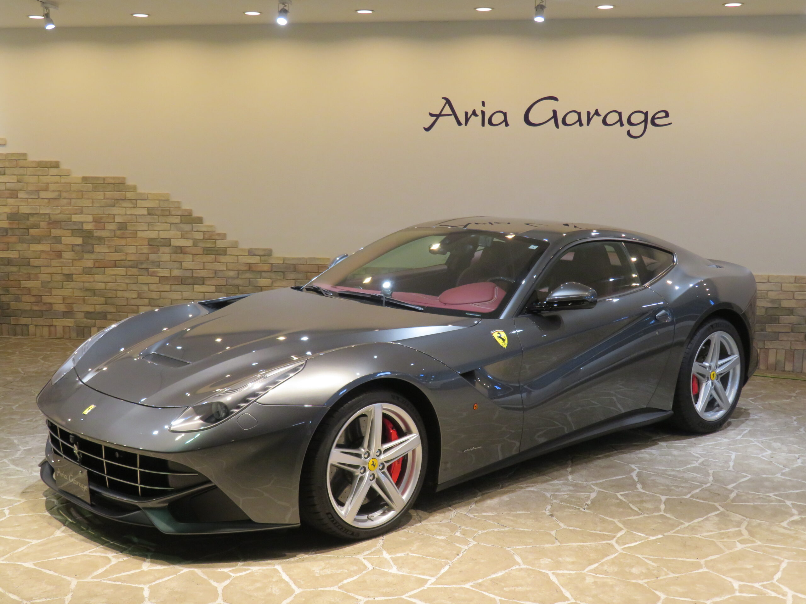 人気の１２気筒　Ｆ１２ベルリネッタ！！